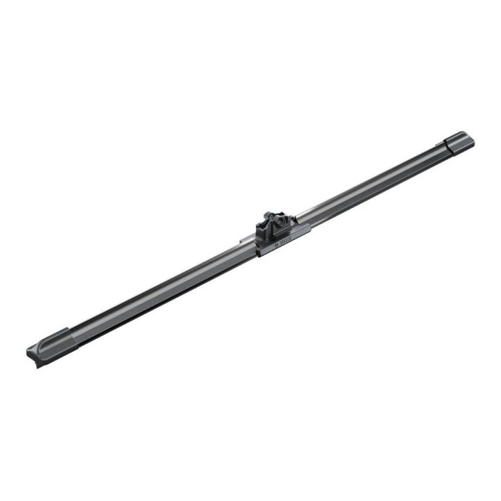 Muz Tipi Tek Silecek Süpürgesi Aerotwin Plus 450MM 4 Adaptör İle Çeşitli Araçlara Uyumlu - BOSCH 3397006945