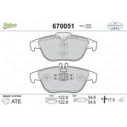 Arka Disk Fren Balatası Mercedes C Serisi W204 S204 C204 A207 C207 X204 - VALEO 670051