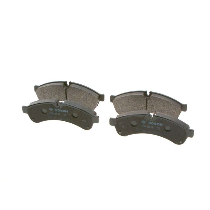 Arka Fren Balatası Iveco Daily III C35 C40C C50 C65 2.3D Modelleri İçin - BOSCH 0986494335
